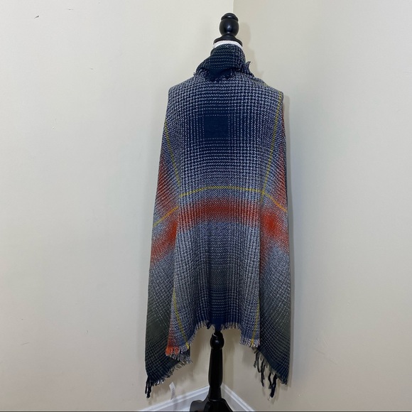 Nwt Banana Republic wrap size one size fit all - Picture 3 of 5